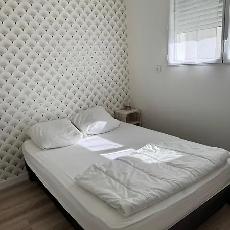 La Des Amarelles A - Labellisee 3* بيت للعطل بورنيك